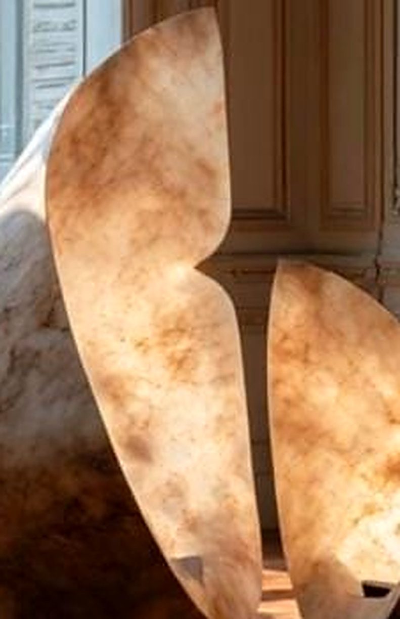 ONDINA unlit — dense, opaque Picasso marble